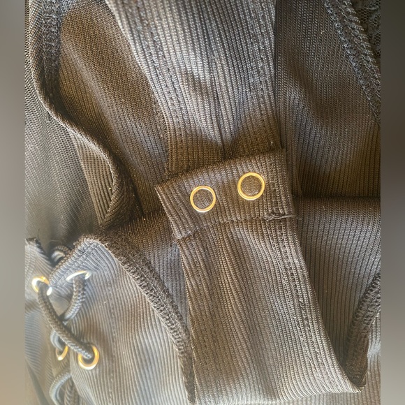 NWOT Black Forever 21 ribbed body suit w corset sides - Picture 4 of 7